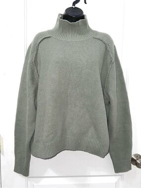 H&M Green Mock Turtleneck Sweater size Large